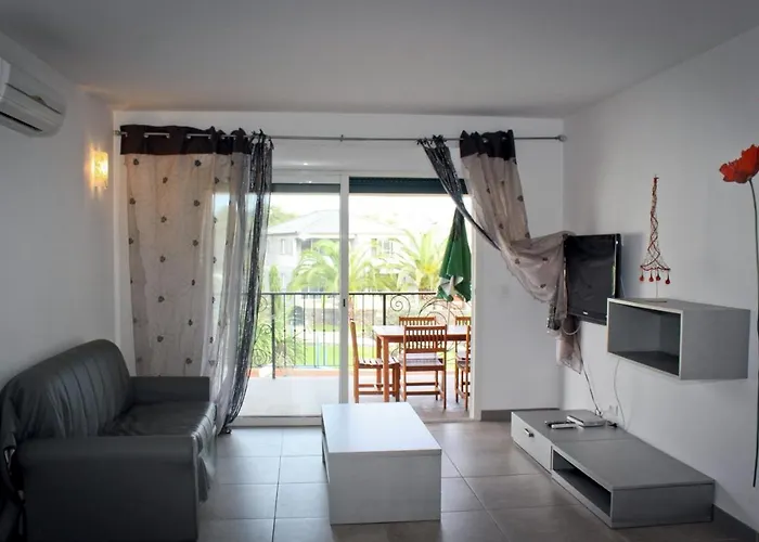 Daire On The Sea - Moriani *