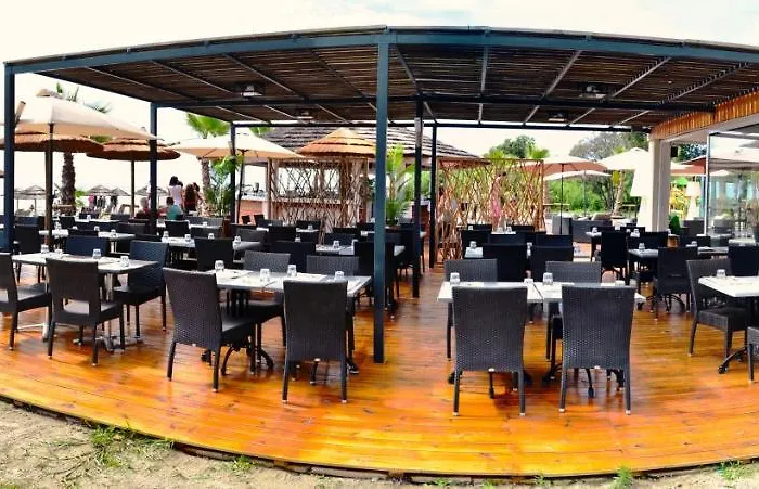 On The Sea - Moriani Daire San-Nicolao